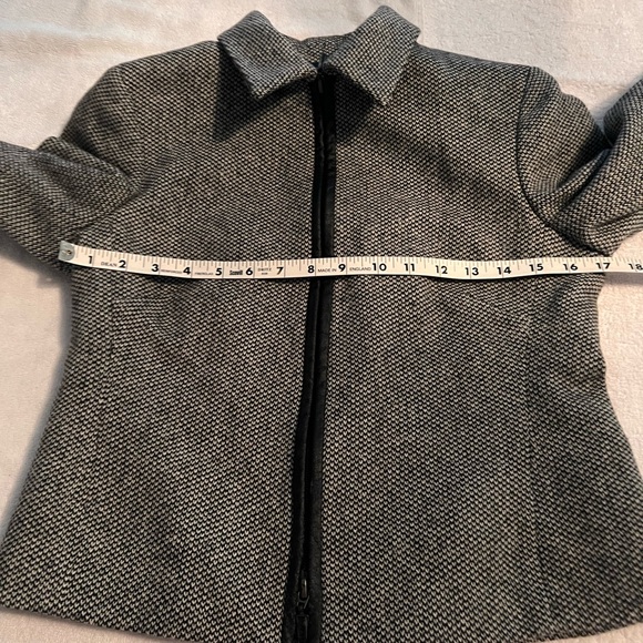 Petite Sophisticate Herringbone Jacket with Faux Leather Trim - Size 4P - Picture 6 of 9